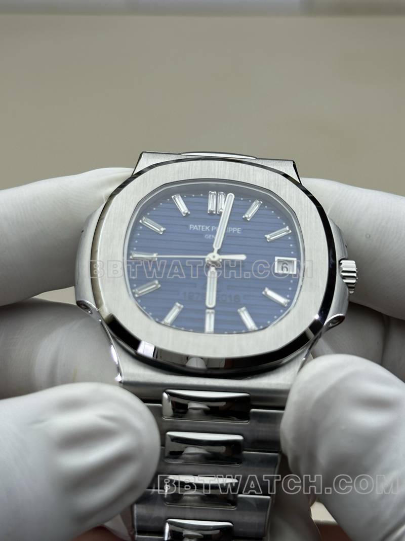 百达翡丽1:1复刻手表BBF厂鹦鹉螺324机芯蓝盘钢带款正面实拍图
