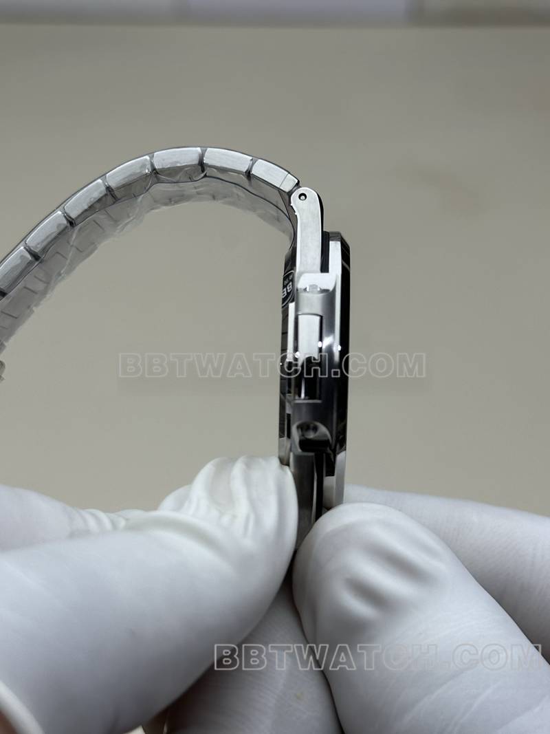 百达翡丽超级克隆手表BBF厂鹦鹉螺绿盘324机芯钢带款侧面实拍图