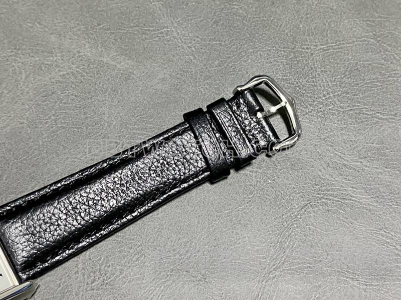 卡地亚1:1复刻手表DR厂坦克白色方形表盘皮带款表扣实拍图