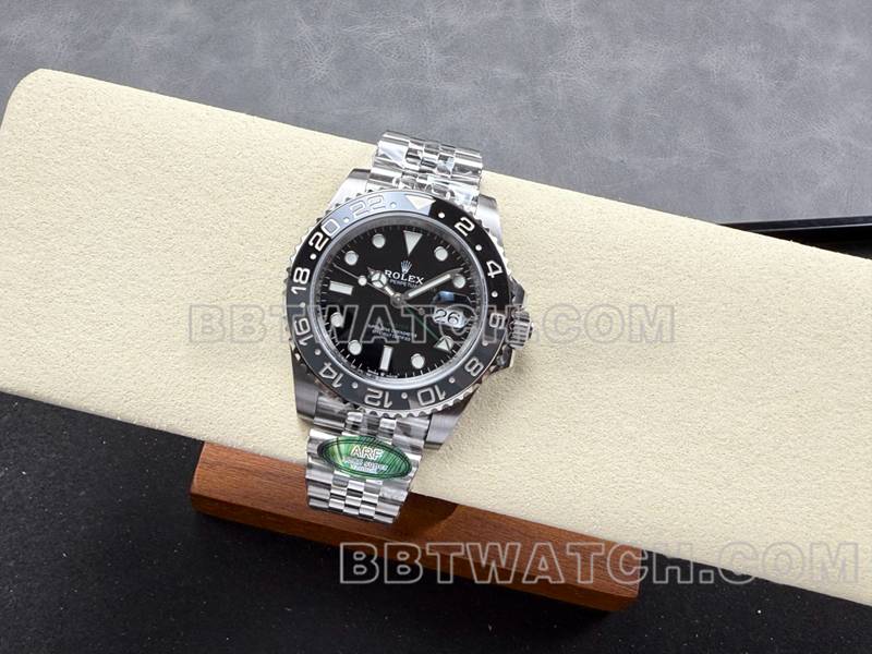 劳力士最优复刻手表ARF厂格林尼治GMT黑灰圈3285机芯正面实拍图