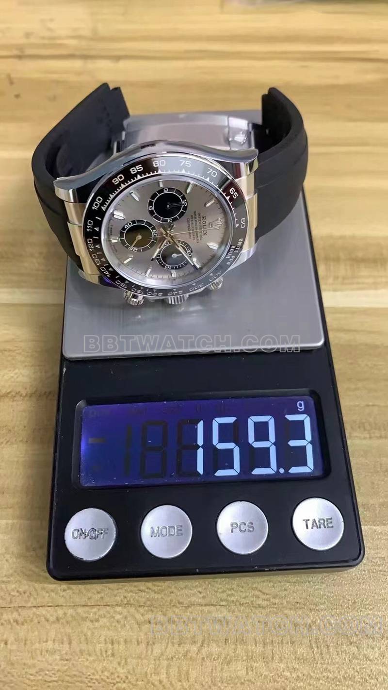 劳力士最优复刻手表ARF厂迪通拿4131橡胶款重量实拍图