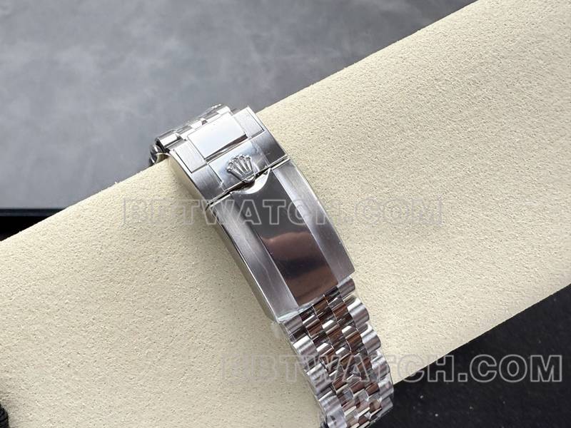 劳力士最优复刻手表ARF厂格林尼治GMT黑灰圈3285机芯表带实拍图