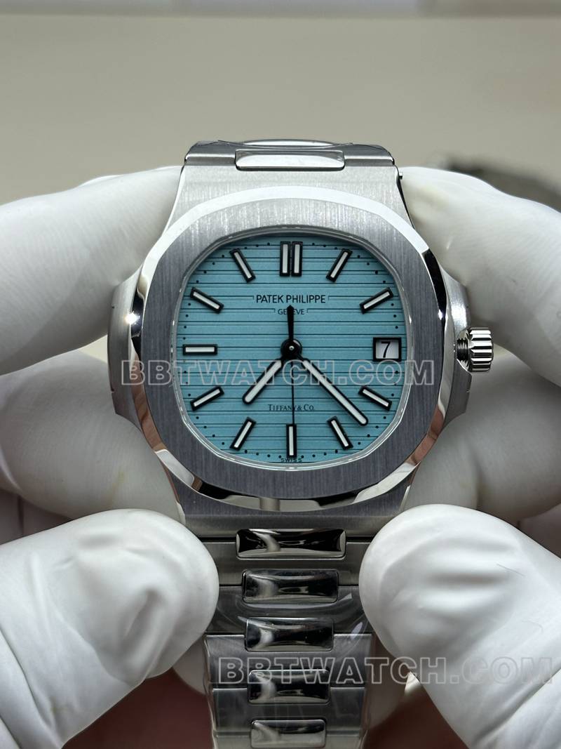 百达翡丽顶级复刻手表BBF厂鹦鹉螺蒂芙尼蓝盘324机芯钢带款正面实拍图
