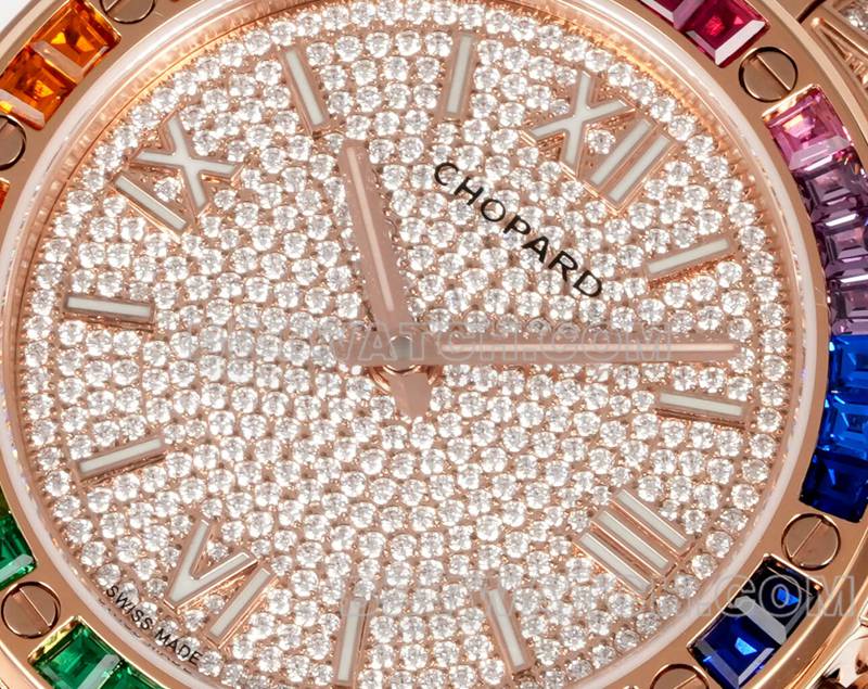 萧邦1:1复刻手表GH厂雪山傲翼41mm密镶钻彩色蓝宝石圈玫瑰金正面实拍图
