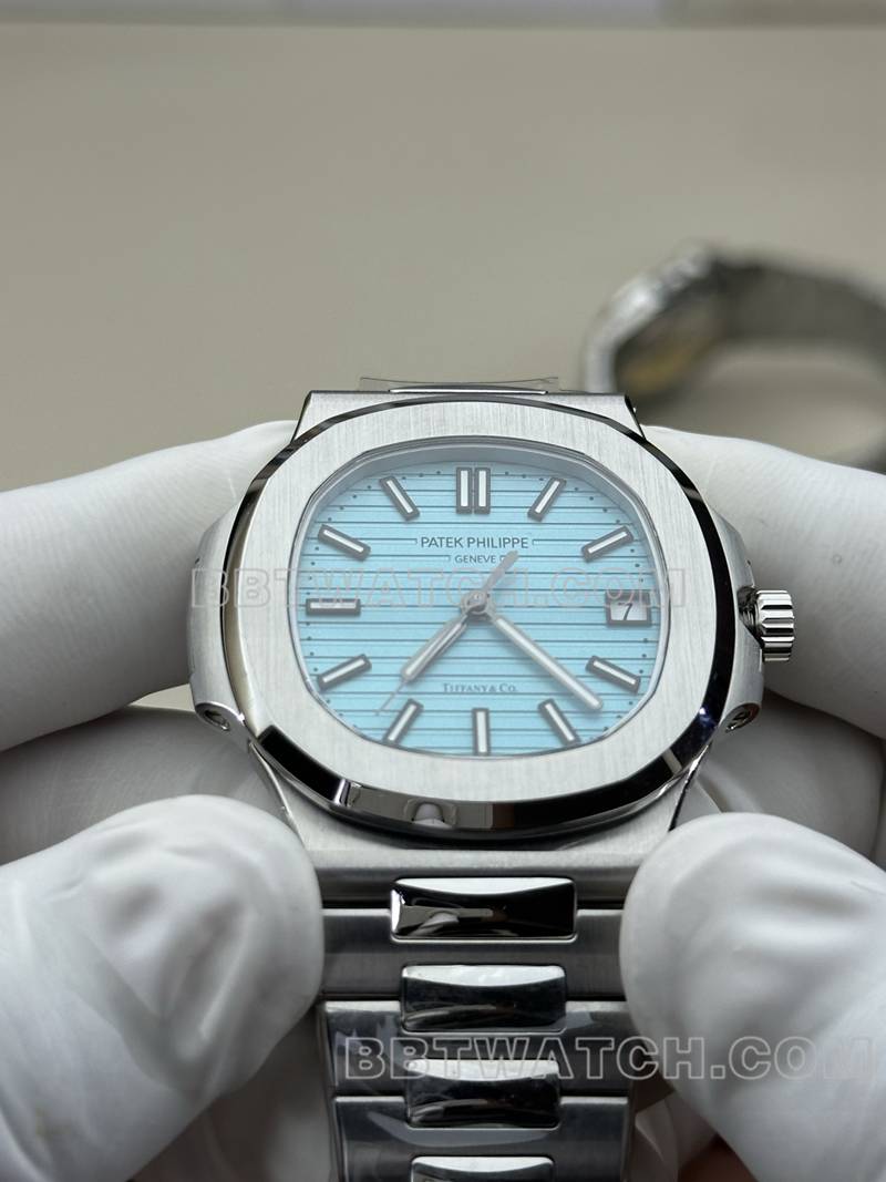 百达翡丽顶级复刻手表BBF厂鹦鹉螺蒂芙尼蓝盘324机芯钢带款正面实拍图