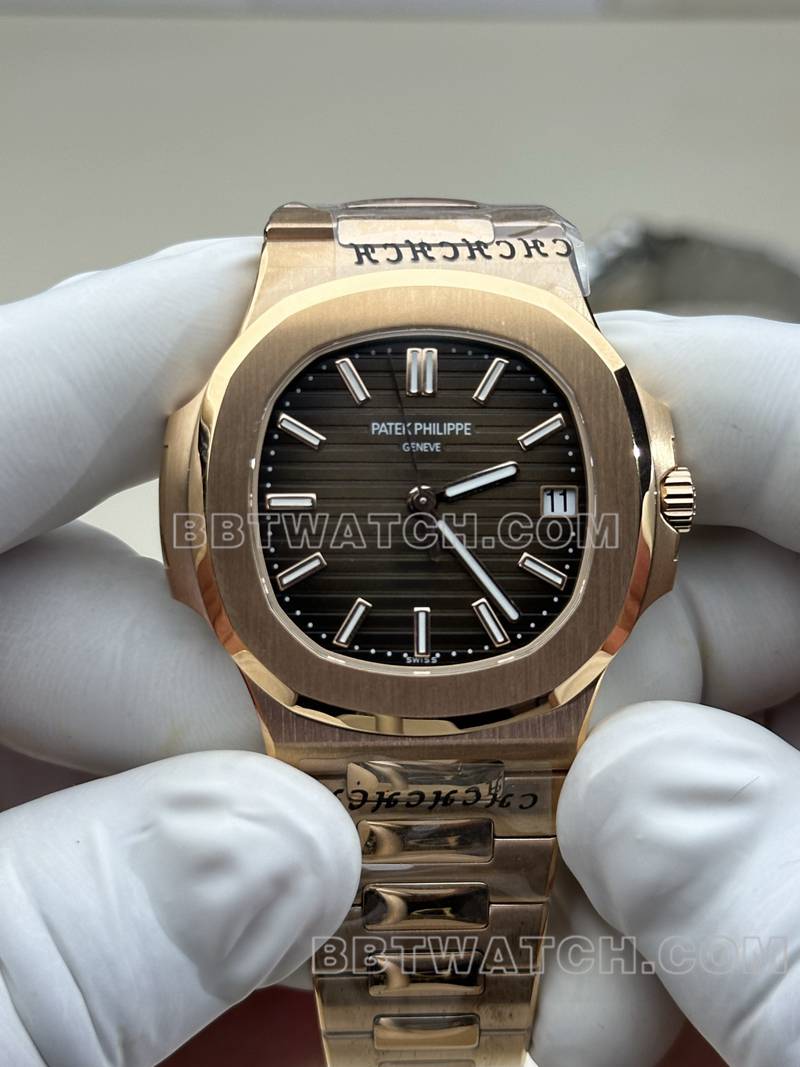 百达翡丽最优复刻手表BBF厂鹦鹉螺玫瑰金咖啡盘324机芯钢带款正面实拍图