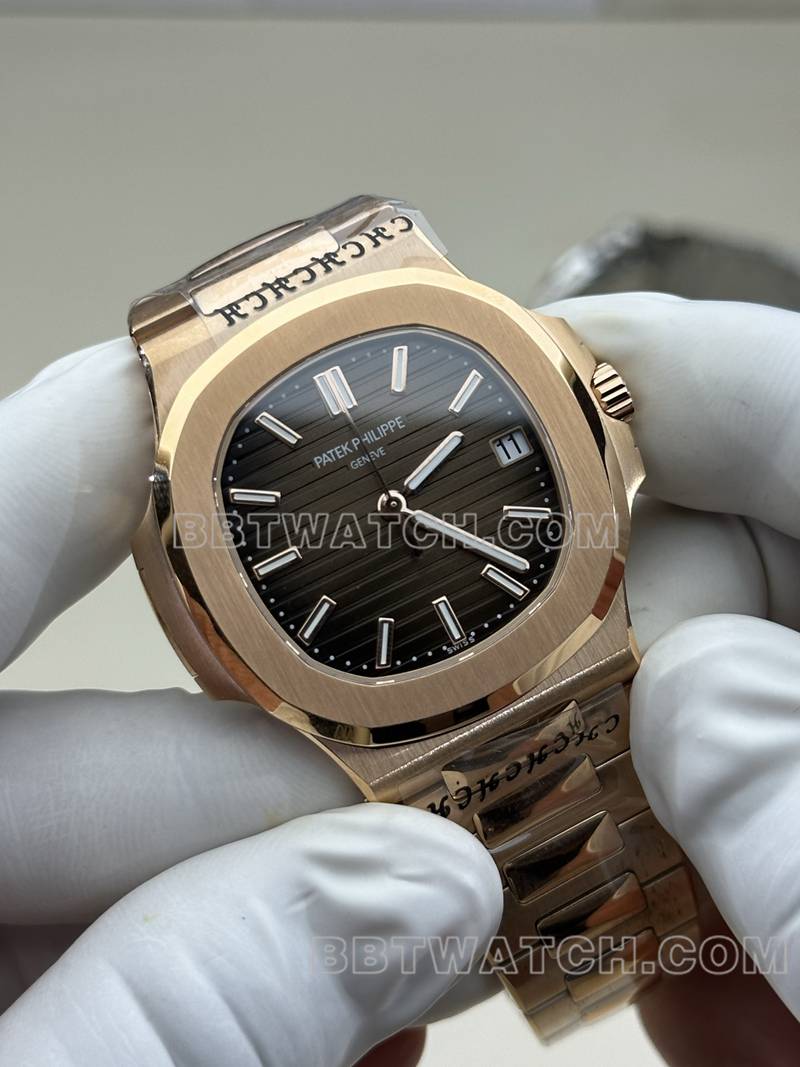 百达翡丽最优复刻手表BBF厂鹦鹉螺玫瑰金咖啡盘324机芯钢带款正面实拍图