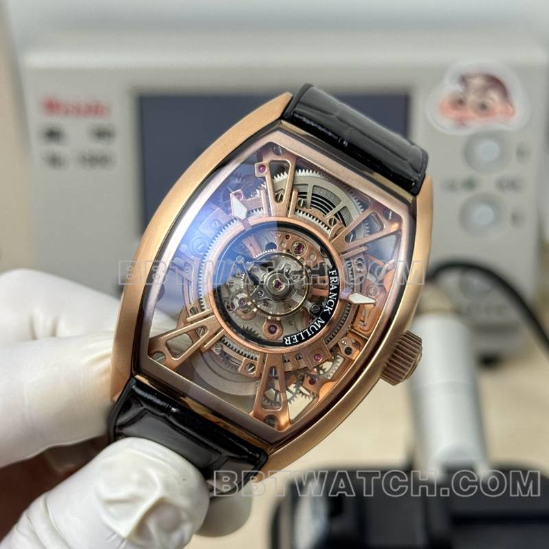 法穆兰最优复刻手表镂空陀飞轮皮带款正面实拍图