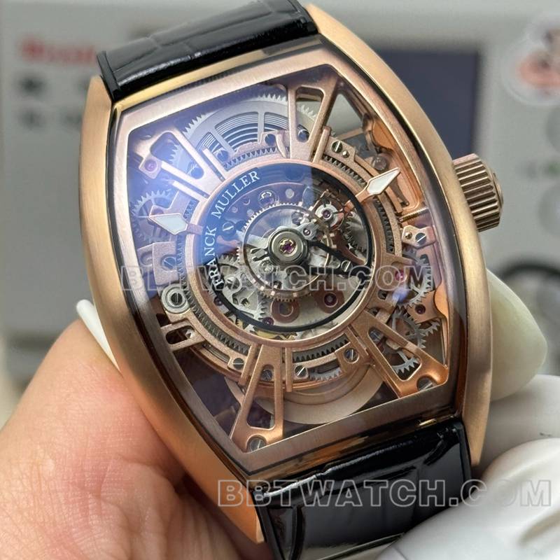 法穆兰最优复刻手表镂空陀飞轮皮带款正面实拍图