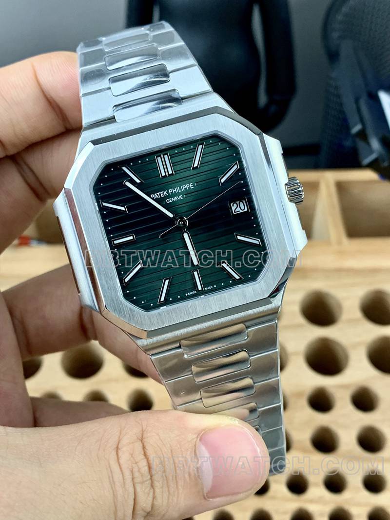 百达翡丽1:1复刻手表PPF厂Cubitus绿盘45MM钢带款5821正面实拍图