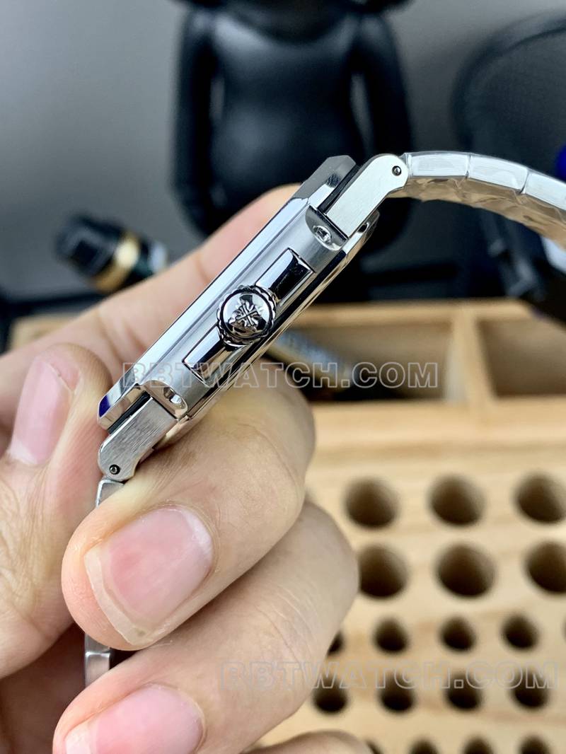 百达翡丽1:1复刻手表PPF厂Cubitus绿盘45MM钢带款5821侧面实拍图