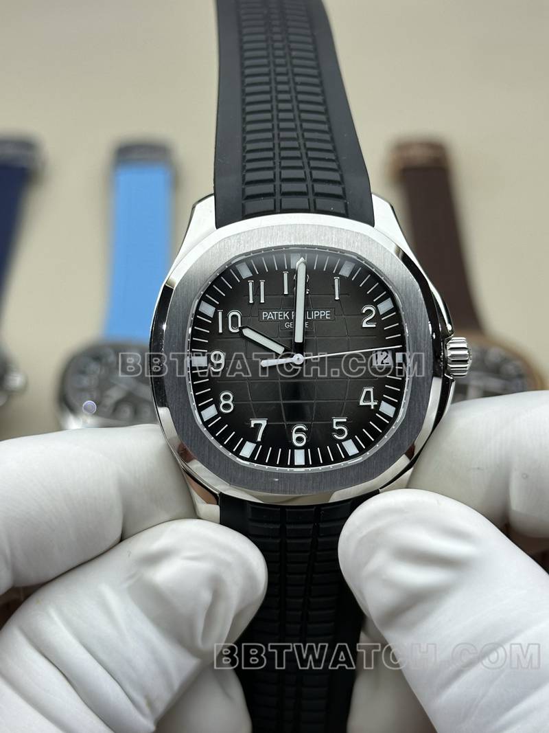 百达翡丽超级克隆手表BBF厂手雷黑盘黑色橡胶款5167A正面实拍图