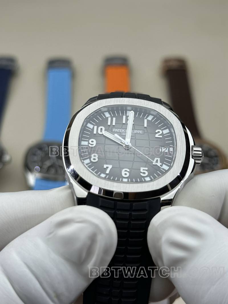 百达翡丽超级克隆手表BBF厂手雷黑盘黑色橡胶款5167A正面实拍图