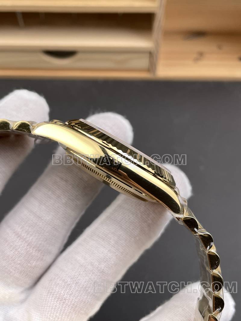 Rolex top replica watches RC factory week day calendar 40mm silver plate 3255 gold steel belt models side real picture