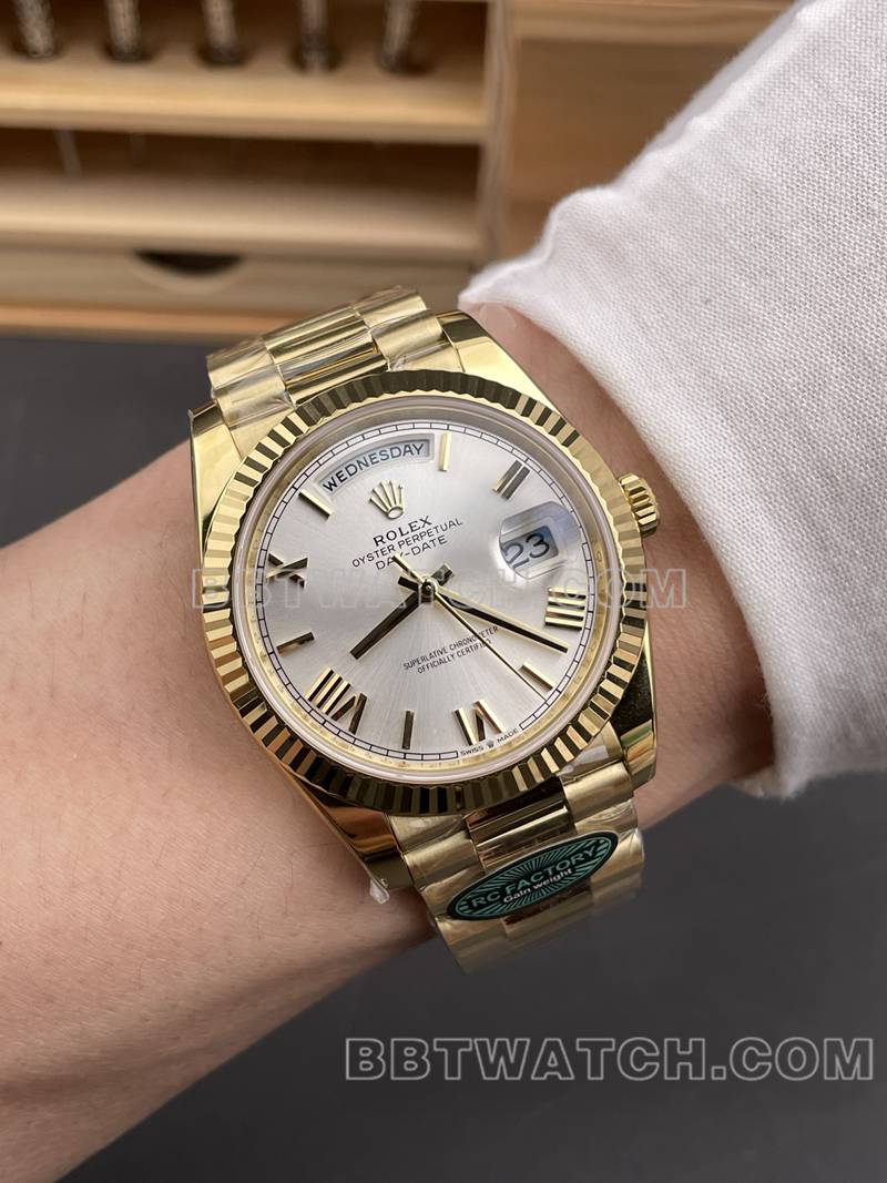 Rolex top replica watches RC factory week calendar 40mm silver plate 3255 gold steel belt models front real picture
