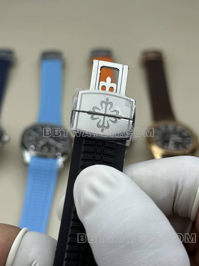 百达翡丽超级克隆手表BBF厂手雷黑盘黑色橡胶款5167A表带实拍图