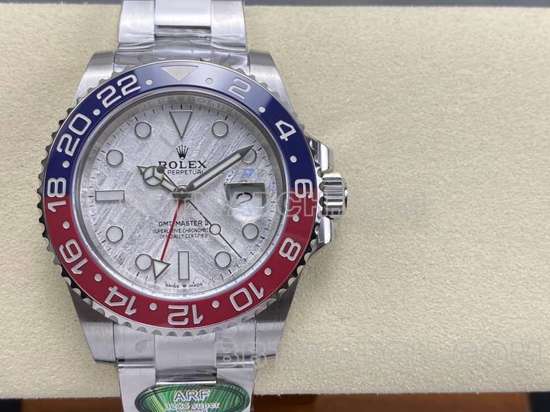 劳力士最优复刻手表ARF厂格林尼治GMT陨石盘可乐圈正面实拍图