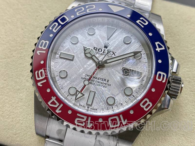 劳力士最优复刻手表ARF厂格林尼治GMT陨石盘可乐圈正面实拍图
