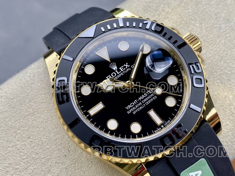 劳力士超级克隆手表ARF厂游艇名仕黑盘黄金壳42mm橡胶款正面实拍图