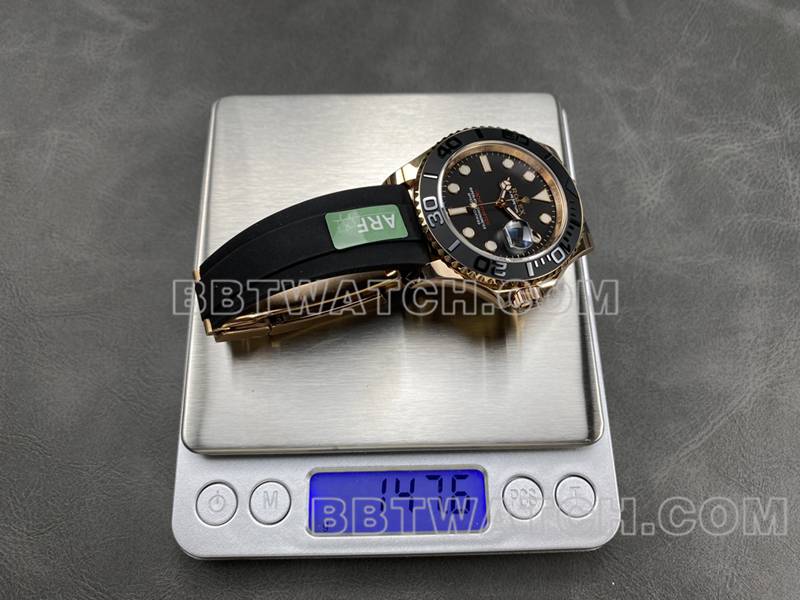 劳力士最佳复刻手表ARF厂游艇名仕黑盘玫瑰金壳42mm橡胶款质量实拍图