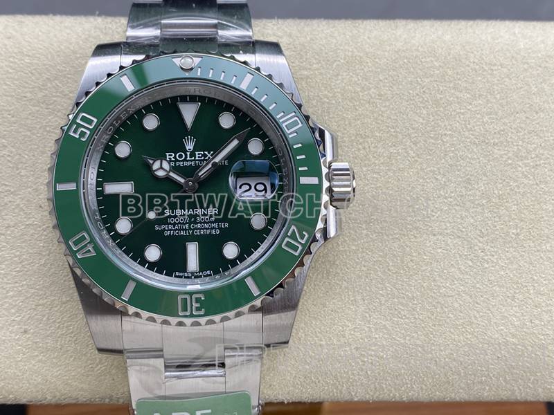 劳力士顶级复刻手表ARF厂潜航者40mm绿水鬼3135机芯116610正面实拍图