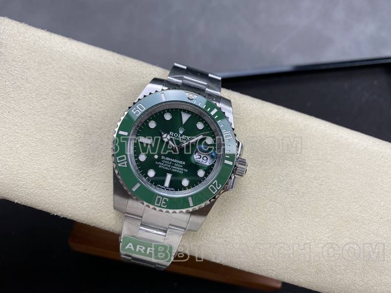 劳力士顶级复刻手表ARF厂潜航者40mm绿水鬼3135机芯116610正面实拍图