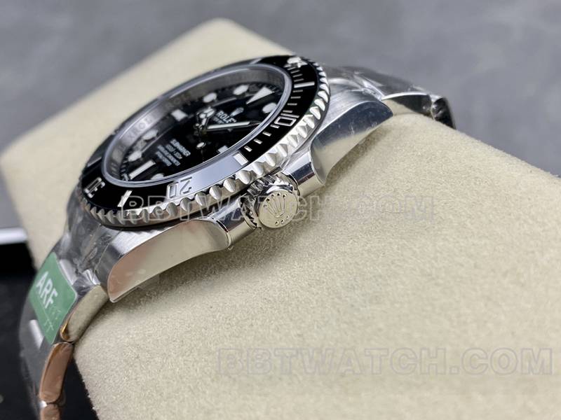 劳力士最优复刻手表ARF厂潜航者40mm黑水鬼3135机芯116610侧面实拍图