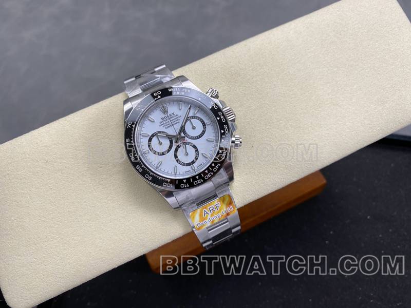 劳力士最优复刻手表ARF厂迪通拿白盘熊猫迪4131钢带款正面实拍图