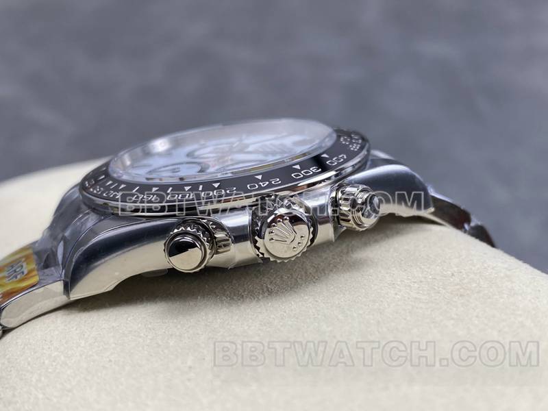 劳力士最优复刻手表ARF厂迪通拿白盘熊猫迪4131钢带款侧面实拍图