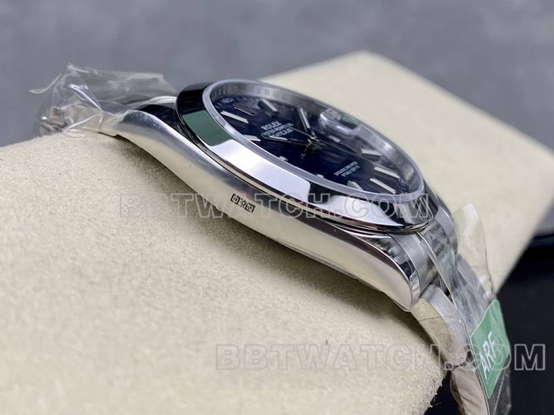 劳力士超级克隆手表ARF厂日志41mm光圈蓝盘3235钢带款侧面实拍图