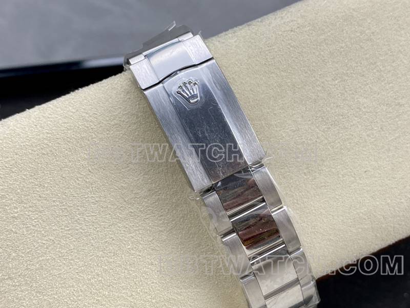 劳力士最佳复刻手表ARF厂日志41mm光圈灰盘3235钢带款表带实拍图