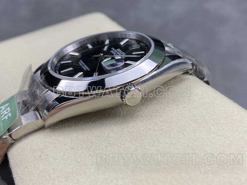 劳力士顶级复刻手表ARF厂日志41mm光圈黑盘3235钢带款侧面实拍图