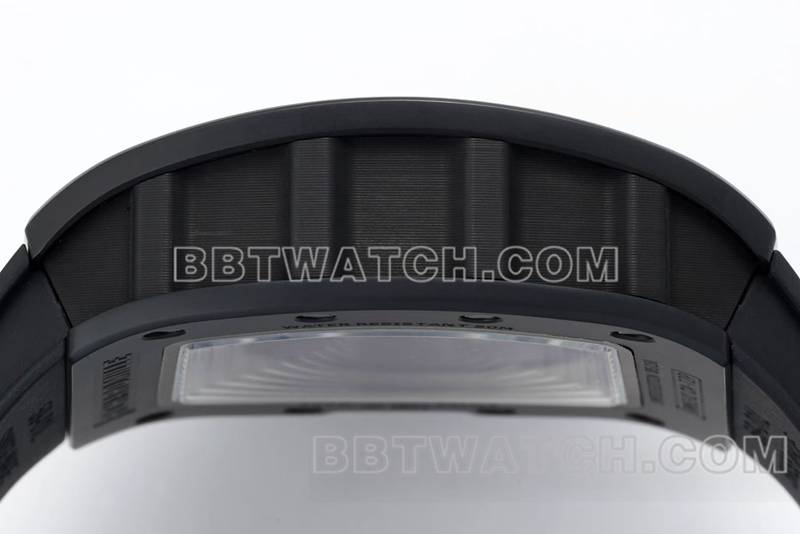 理查德米勒超级克隆手表R厂镂空盘白色橡胶款RM061侧面实拍图