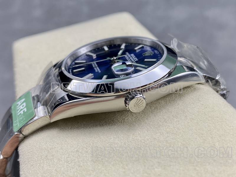 劳力士最优复刻手表ARF厂日志41mm光圈蓝盘3235钢带款侧面实拍图