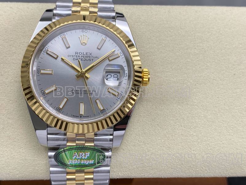 劳力士最优复刻手表ARF厂日志41mm银盘3235间金钢带款正面实拍图