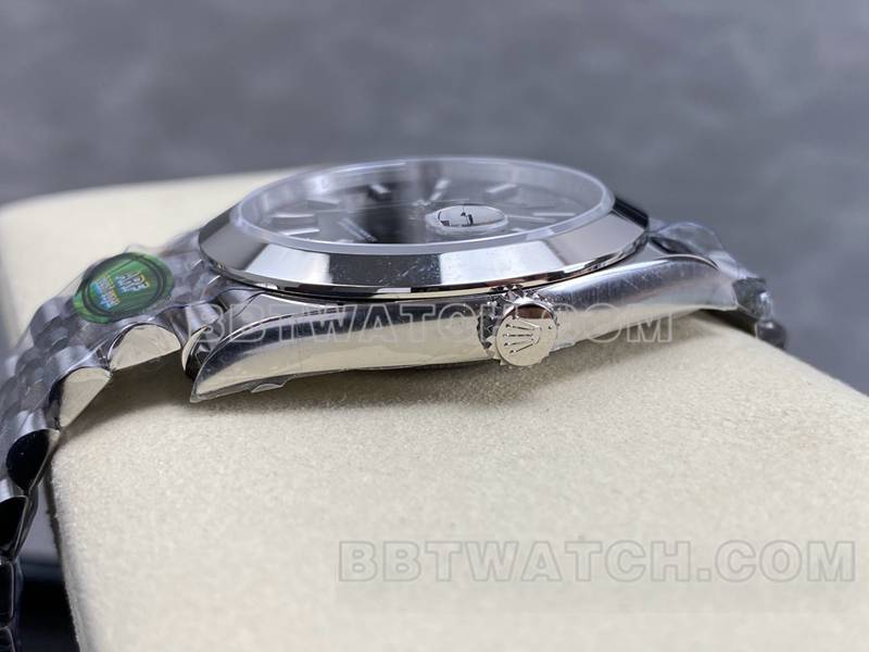 劳力士1:1复刻手表ARF厂日志41mm光圈灰盘3235钢带款侧面实拍图