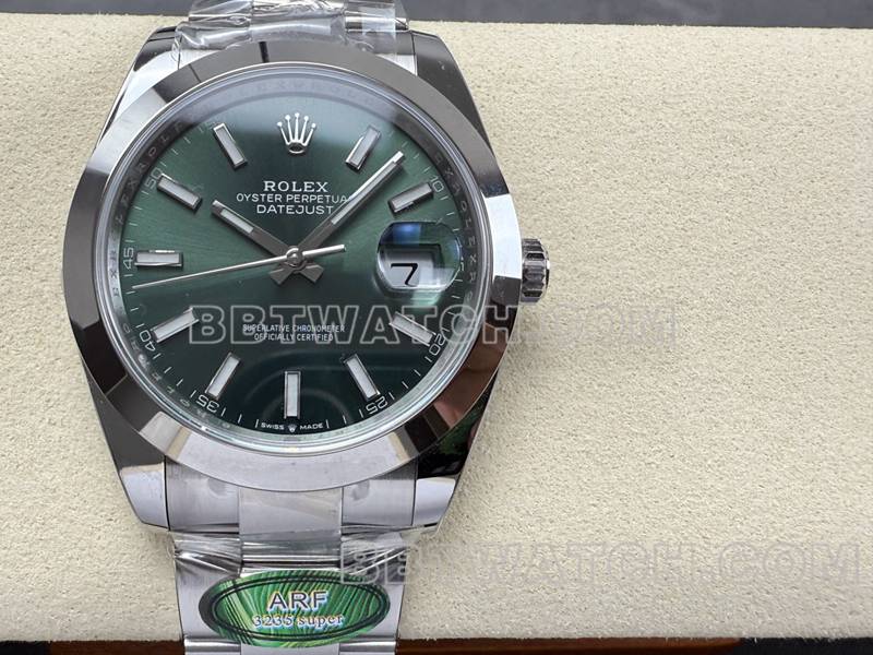 劳力士最佳复刻手表ARF厂日志41mm光圈绿盘3235钢带款正面实拍图