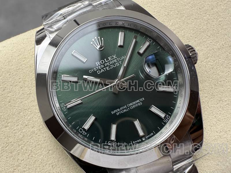 劳力士最佳复刻手表ARF厂日志41mm光圈绿盘3235钢带款正面实拍图