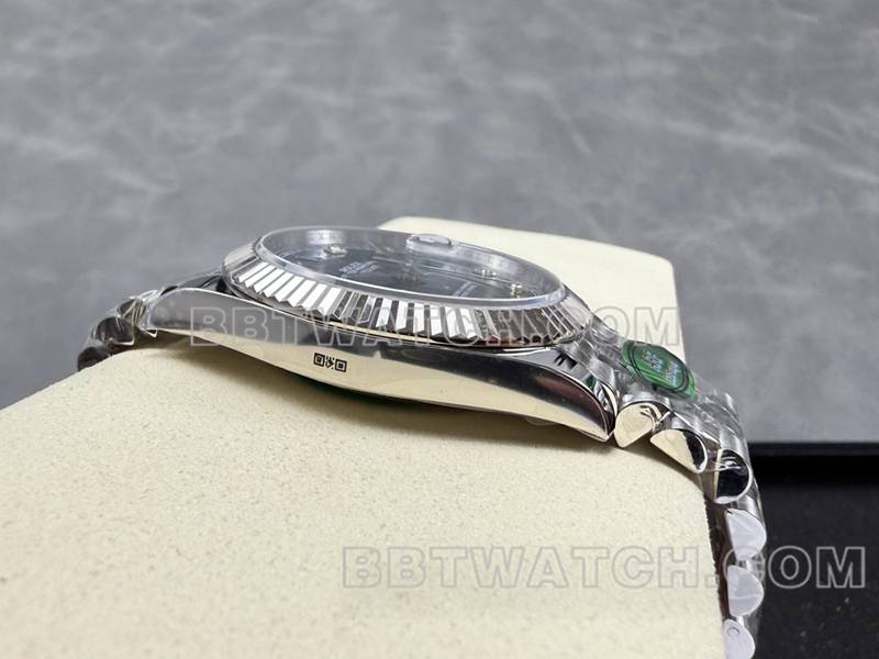 劳力士最优复刻手表ARF厂日志41mm蓝盘3235钢带款侧面实拍图