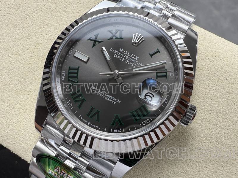 劳力士最佳复刻手表ARF厂日志41mm灰盘绿萝3235钢带款正面实拍图
