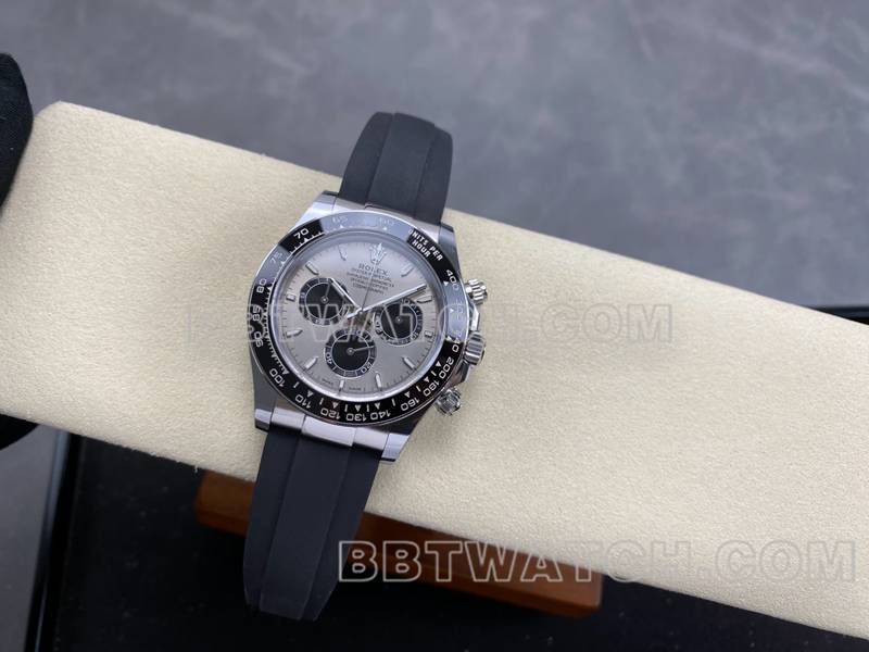 劳力士超级克隆手表ARF厂迪通拿灰盘4131橡胶款正面实拍图