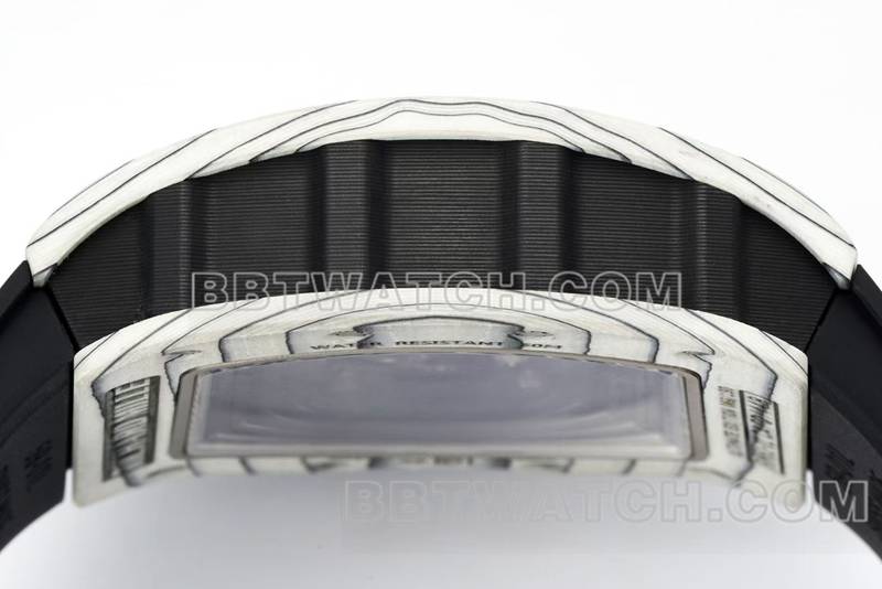 理查德米勒最佳复刻手表R厂镂空盘白壳黑色橡胶款RM061侧面实拍图