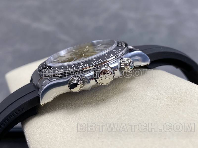 劳力士超级克隆手表ARF厂迪通拿灰盘4131橡胶款侧面实拍图