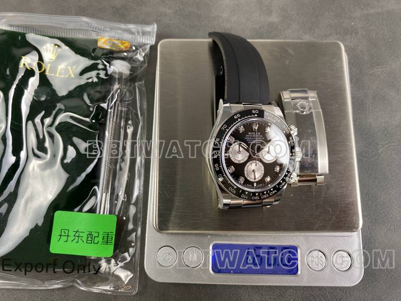 劳力士最佳复刻手表ARF厂迪通拿黑盘4131橡胶款重量实拍图