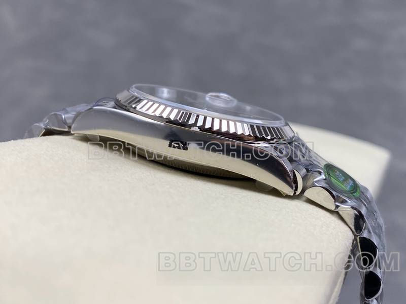 劳力士超级克隆手表ARF厂日志型蓝盘36mm钢带款侧面实拍图