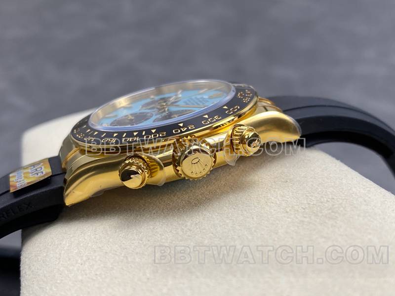 劳力士顶级复刻手表ARF厂迪通拿蓝盘黄金4131橡胶款侧面实拍图