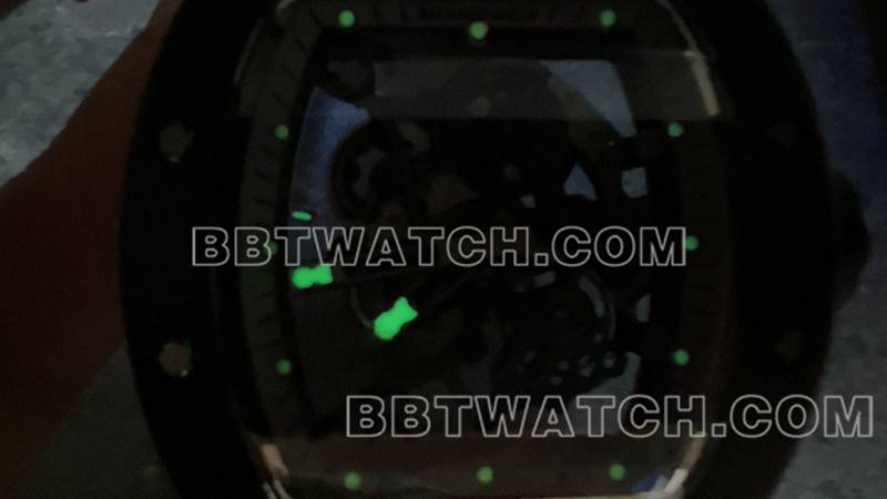 理查德米勒最优复刻手表R厂镂空盘黑色橡胶款RM055夜光实拍图