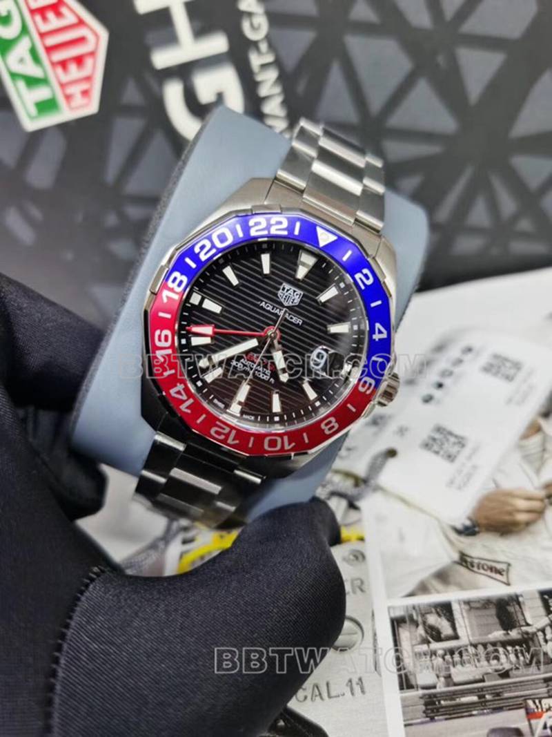泰格豪雅顶级复刻手表竞潜43mm黑盘可乐圈机械钢带款正面实拍图