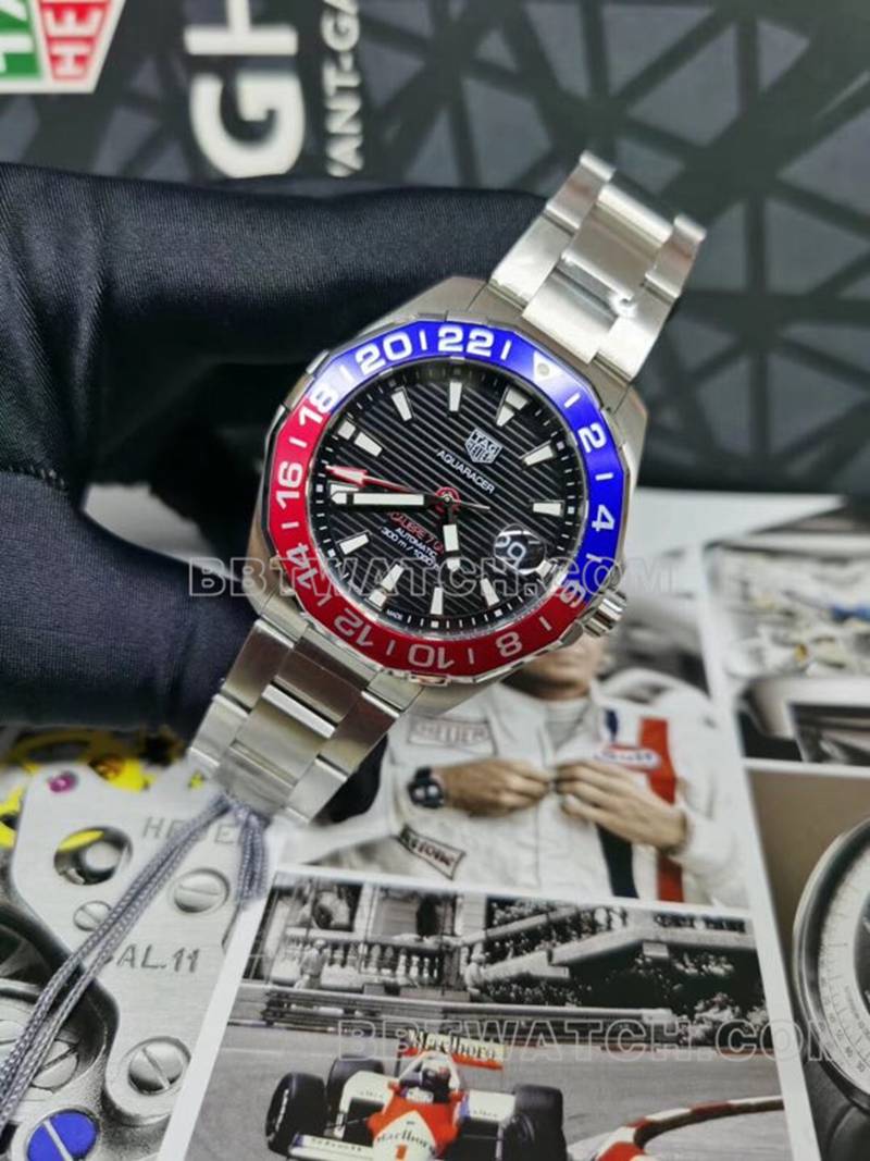 泰格豪雅顶级复刻手表竞潜43mm黑盘可乐圈机械钢带款正面实拍图