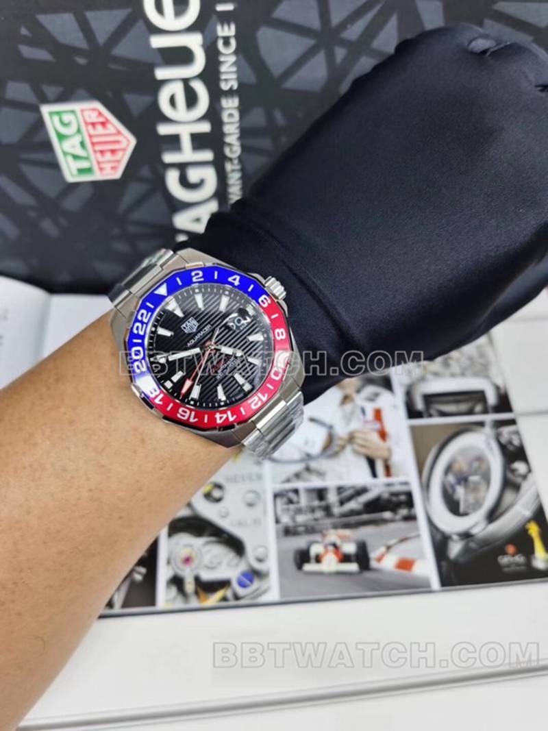 泰格豪雅顶级复刻手表竞潜43mm黑盘可乐圈机械钢带款正面实拍图